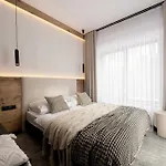 Kama 3*