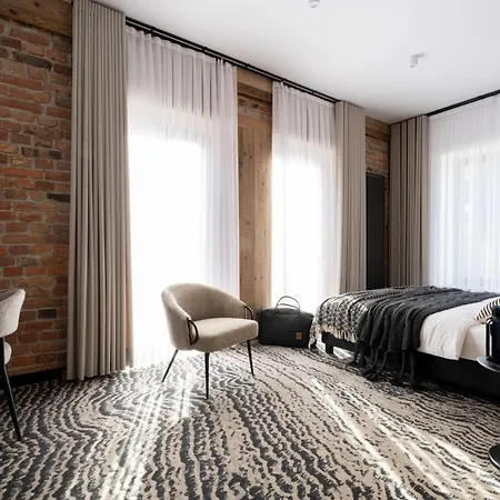 Kama ゲストハウス 3*